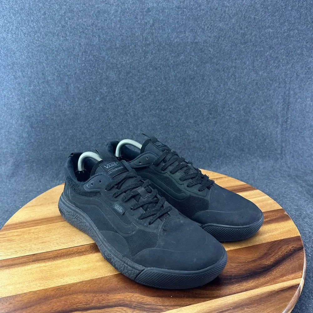Vans UltraRange EXO Mens 10 Black Low Top Sneakers VN0A4U1KBLK